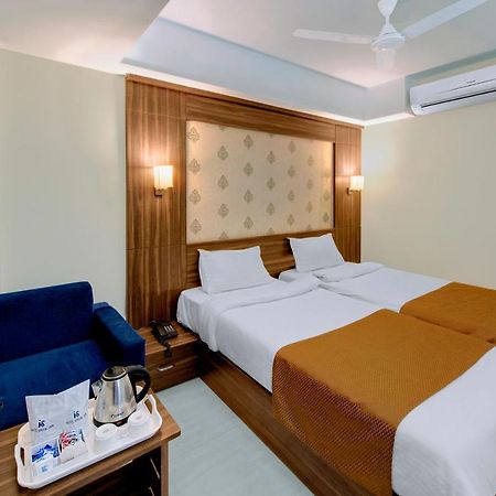 Hotel Shital Inn Ahmedabad Esterno foto