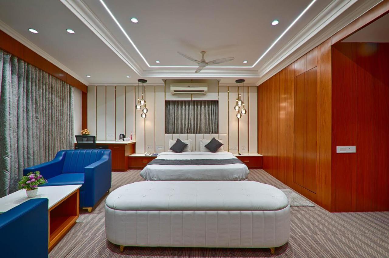 Hotel Shital Inn Ahmedabad Esterno foto