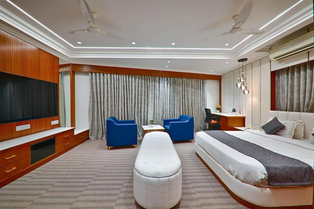 Hotel Shital Inn Ahmedabad Esterno foto